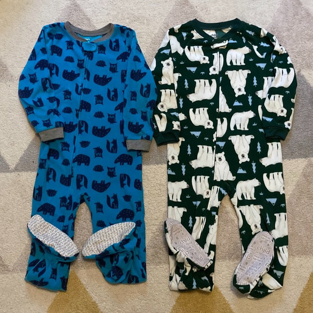TWO footed fleece pajamas :: Excellent Condition